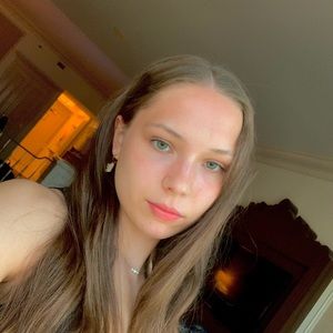 Meet your Posher, Sophia